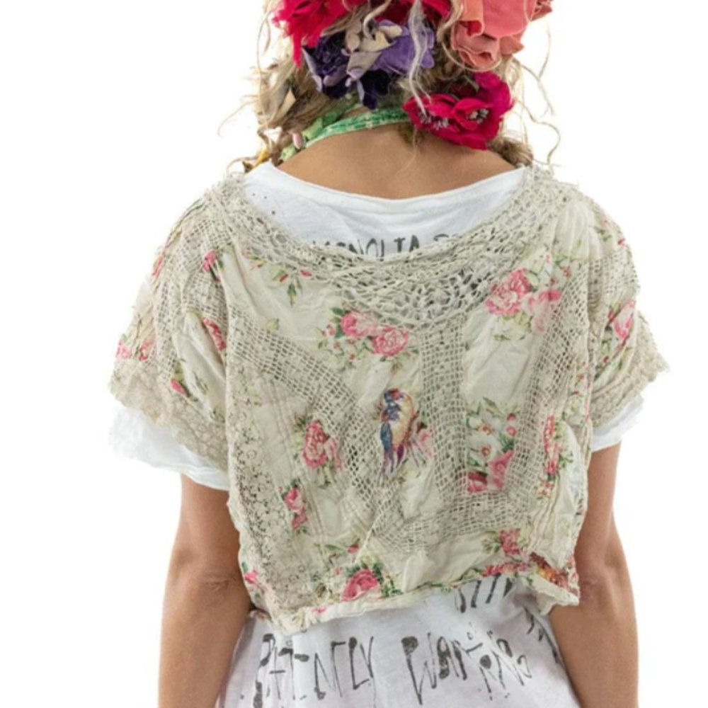 Magnolia Pearl Floral Dejah Cropped Blouse